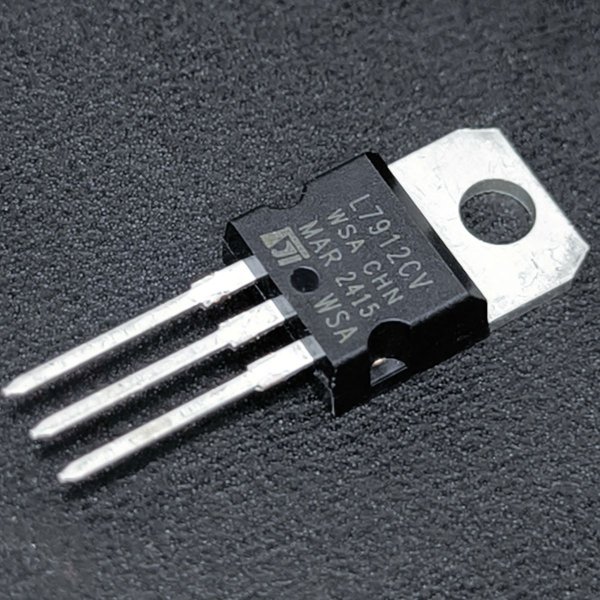 L7912CV L7912 UTC7912 TO-220 IC nguồn ổn áp -12V 1.5A